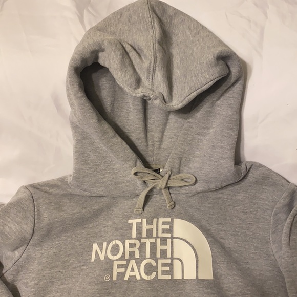 The North Face Women’s Hoodie Sweater ! - Picture 2 of 5